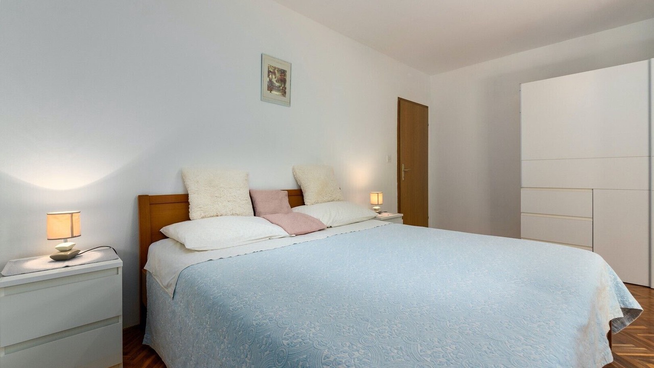 Photo of Bedroom in Funtana