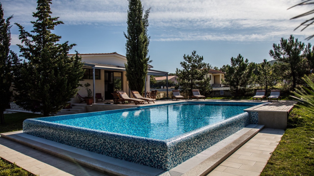 Photo of Outdoor in Rogocana