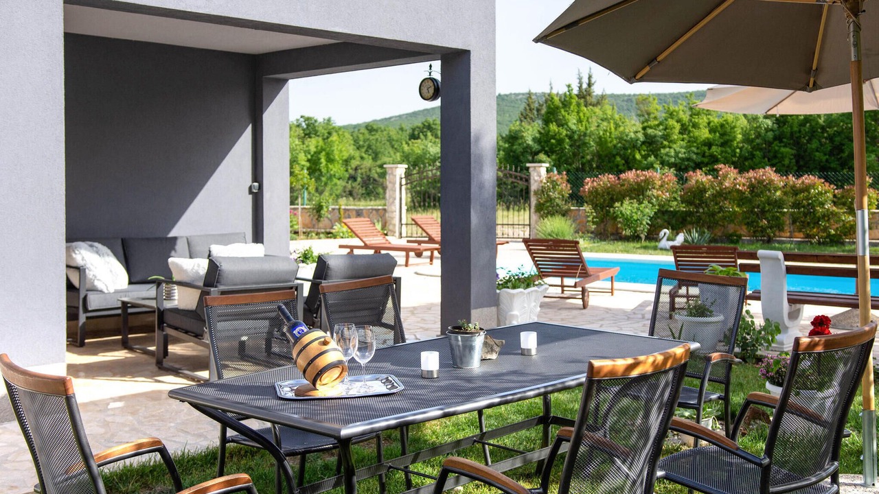 Photo of Patio Balcony in Dicmo