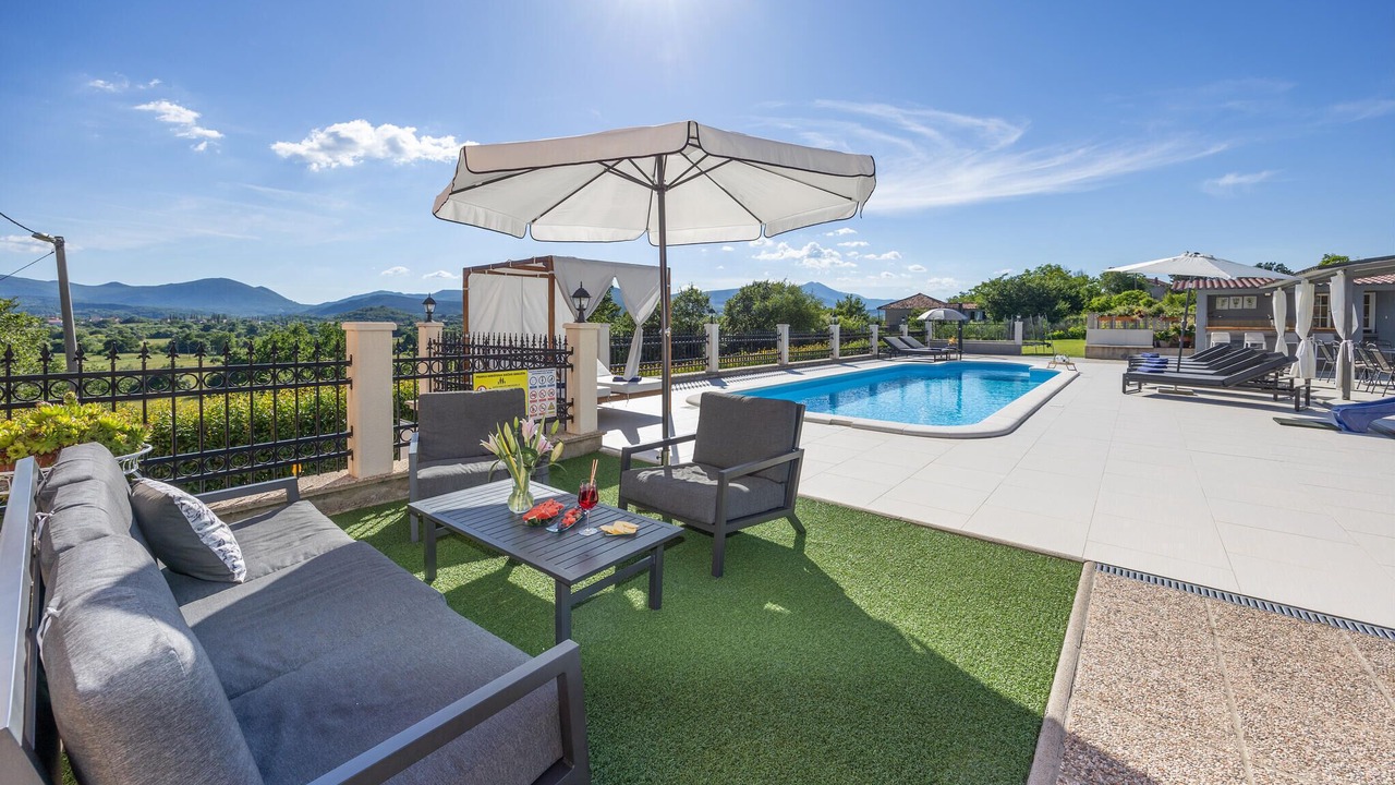 Photo of Outdoor in Citluk