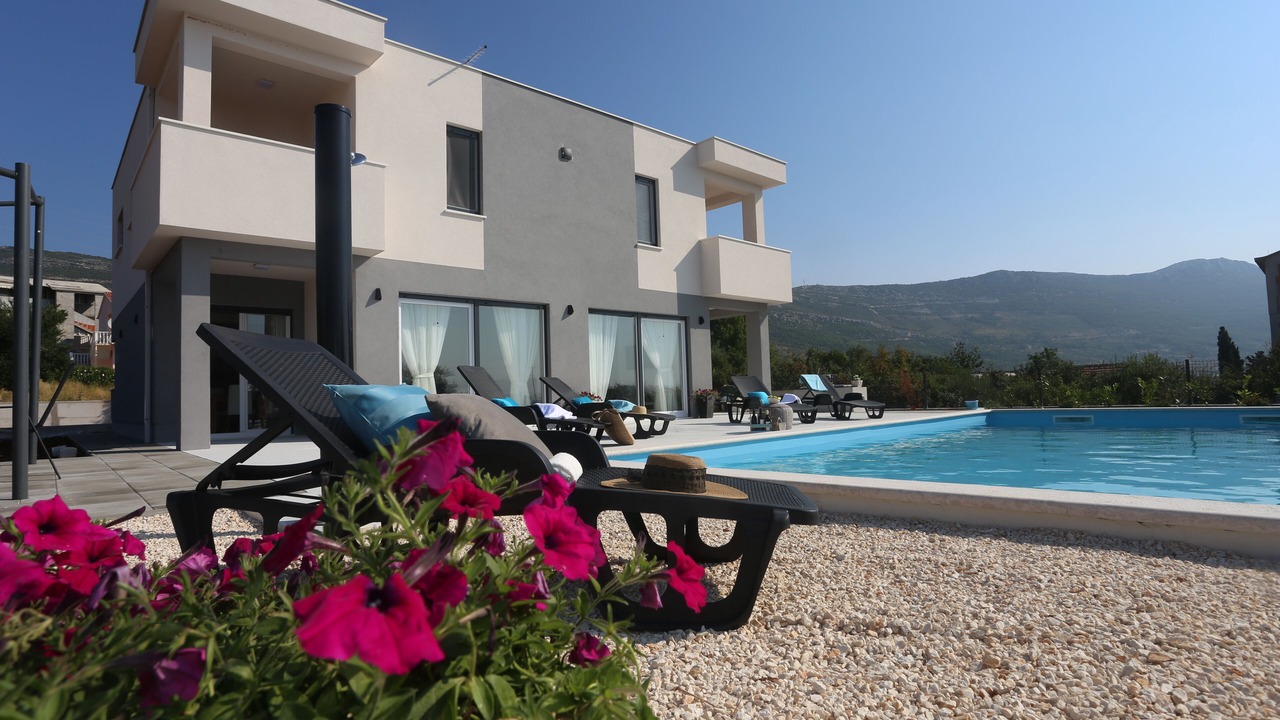 Photo of Outdoor in Rudine