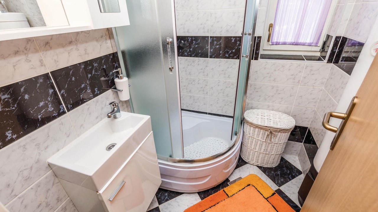 Photo of Bathroom in Presika