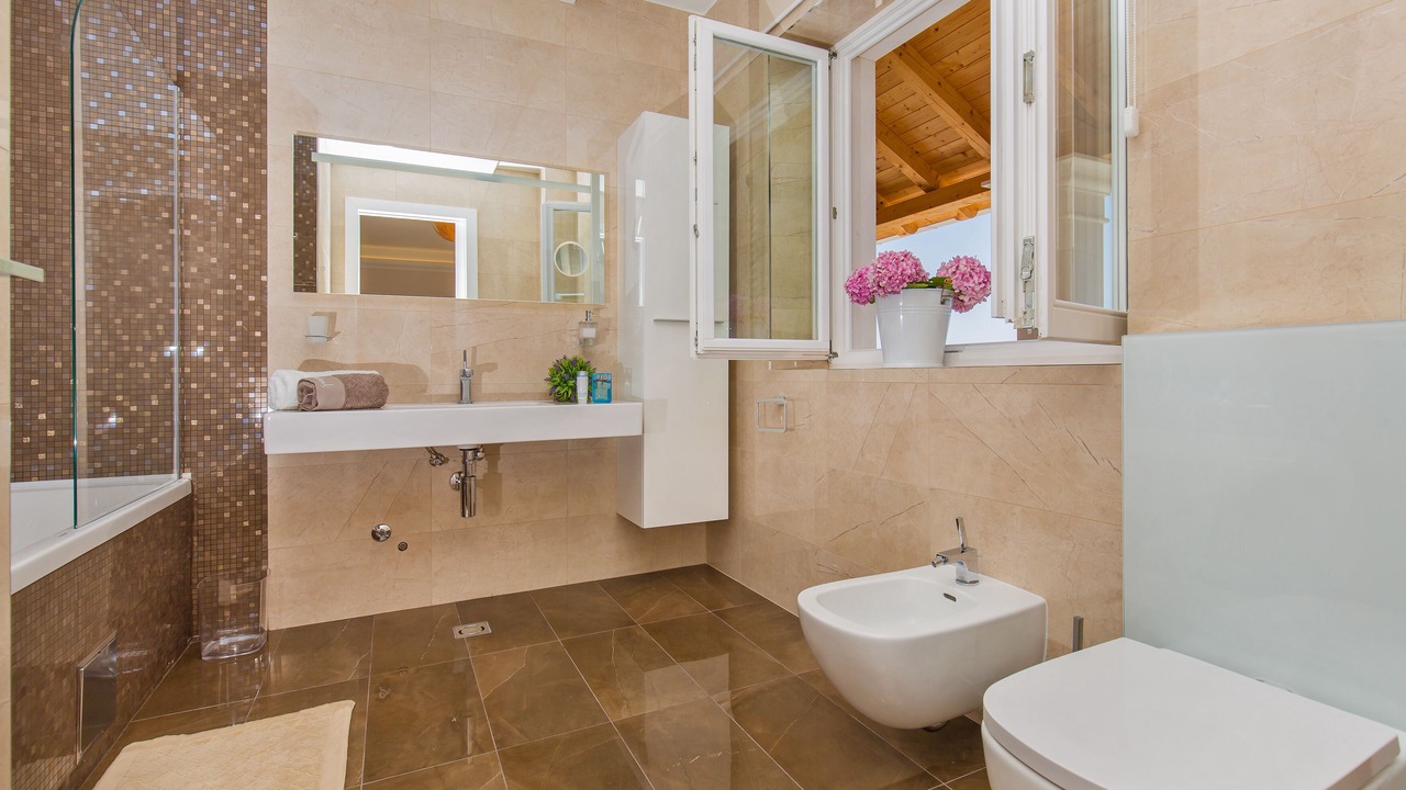Photo of Bathroom in Orasac