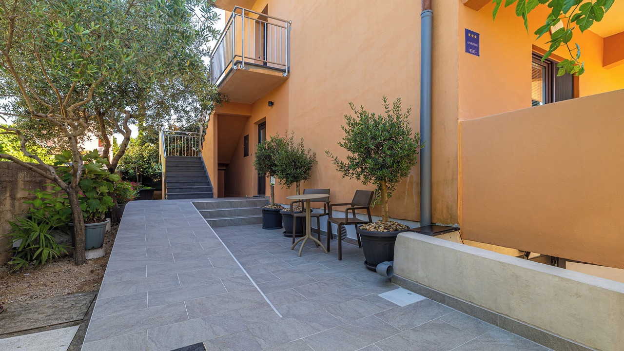 Photo of Patio Balcony in Malinska