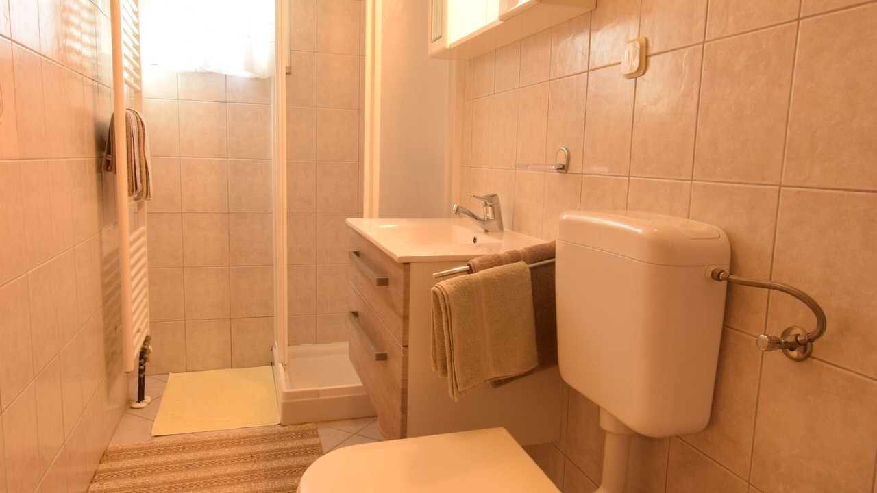 Photo of Bathroom in Pomer