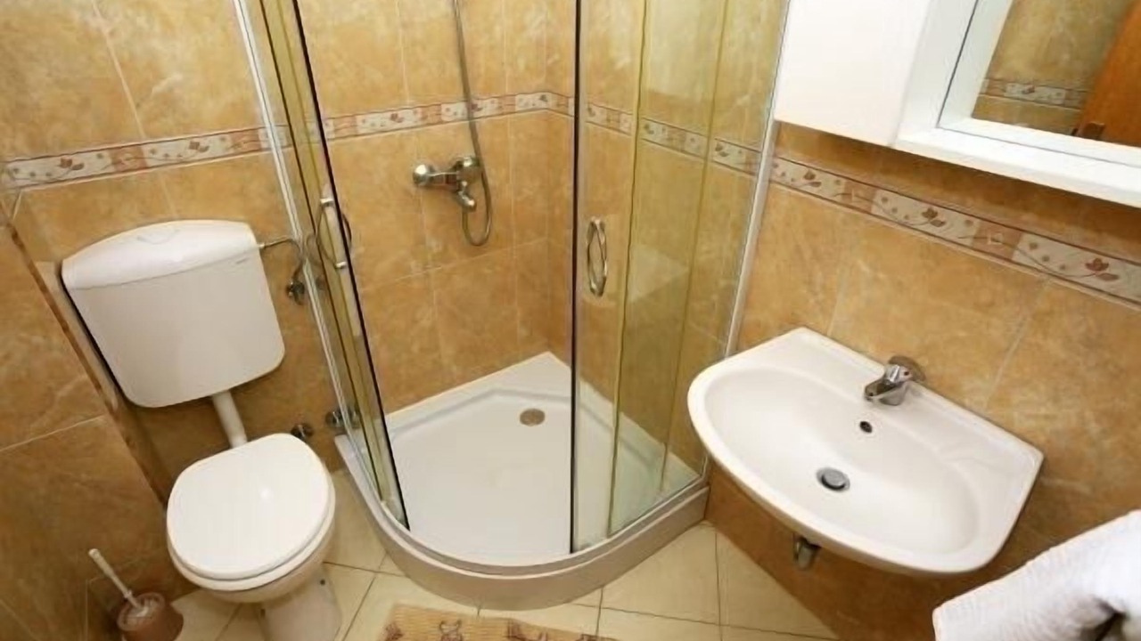 Photo of Bathroom in Municipality of Kali