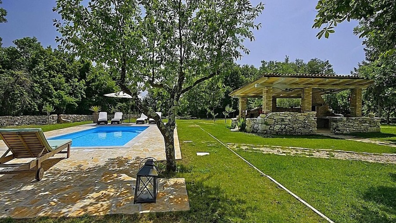 Photo of Outdoor in Materada