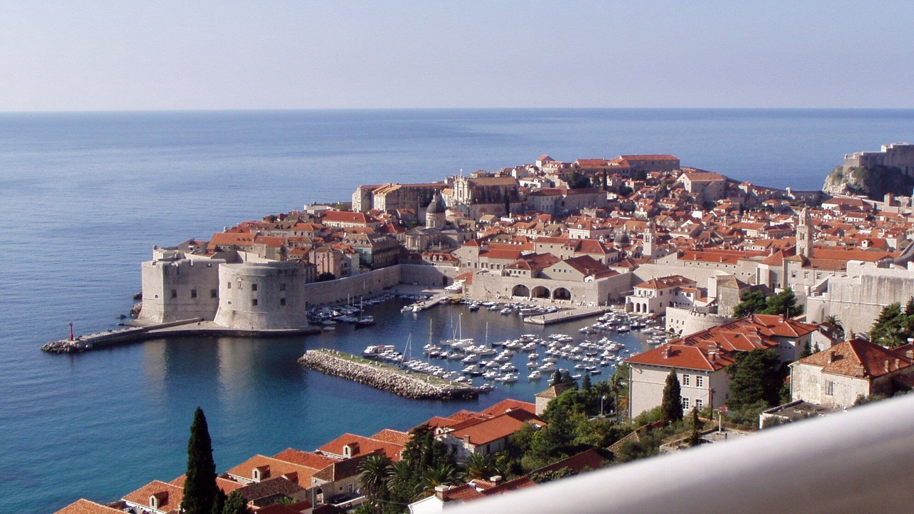 Photo of Others in Ploce