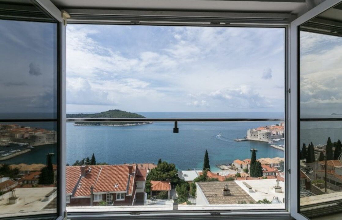 Photo of Others in Ploce