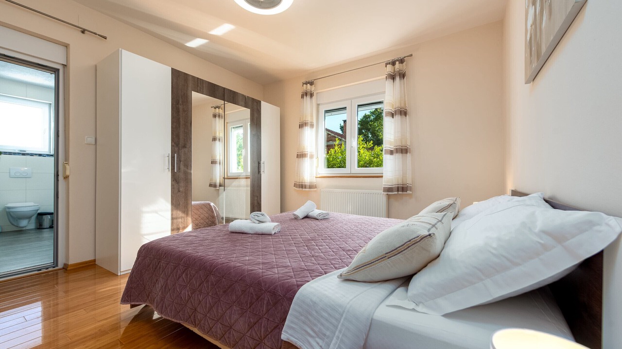 Photo of Bedroom in Lisicici