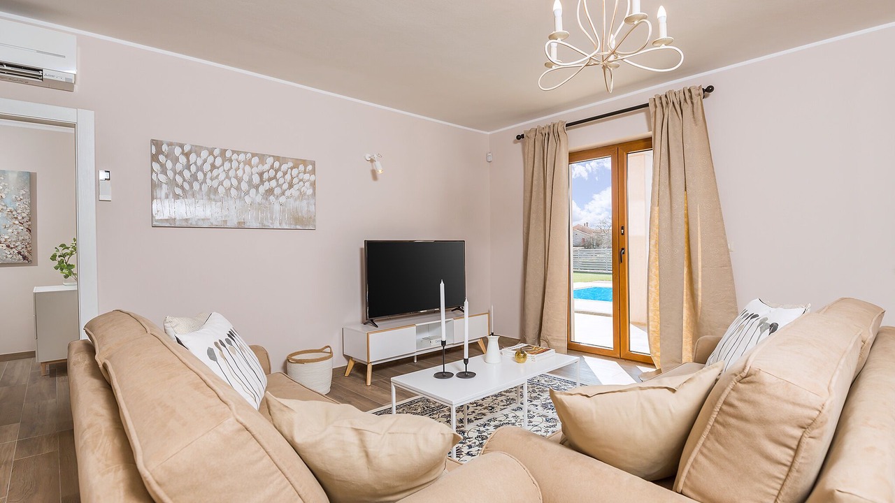 Photo of Livingroom in Tadini