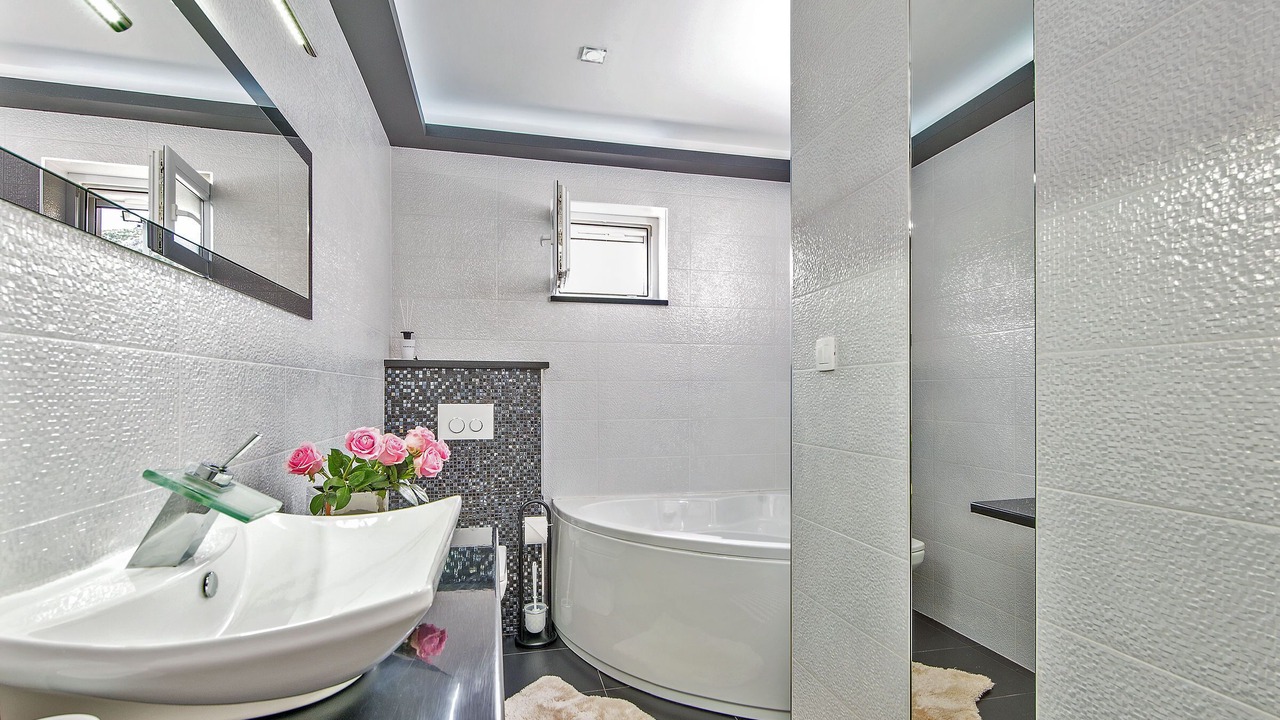 Photo of Bathroom in Srinjine