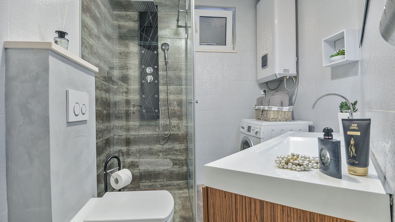 Photo of Bathroom in Srinjine