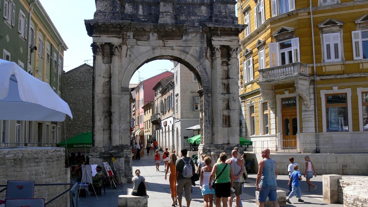 Photo of Others in Pula