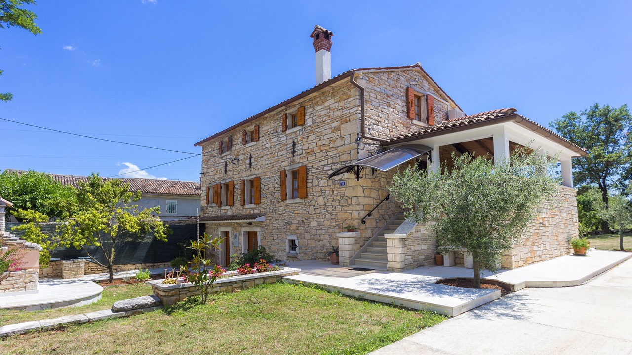 Photo of Outdoor in Ferlini