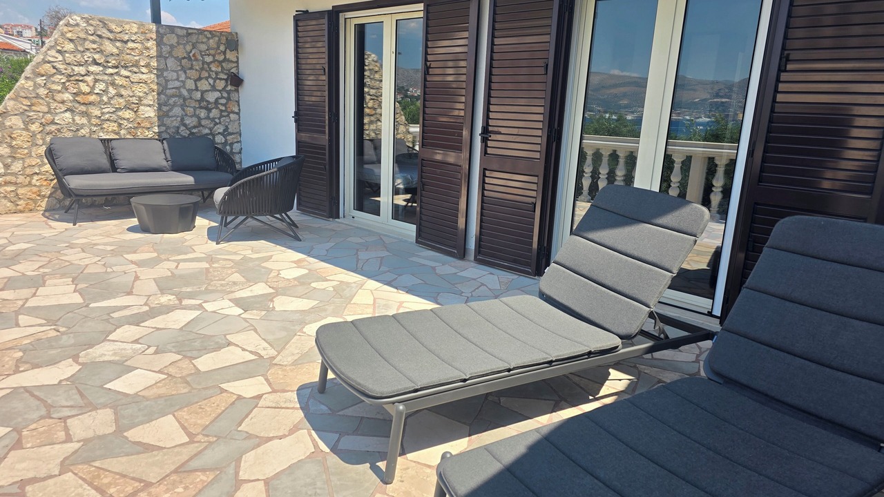 Photo of Patio Balcony in Okrug Gornji