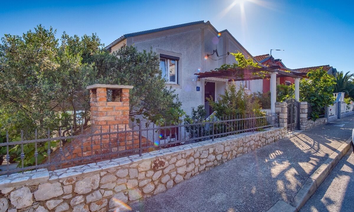 Photo of Outdoor in Cove Murtar