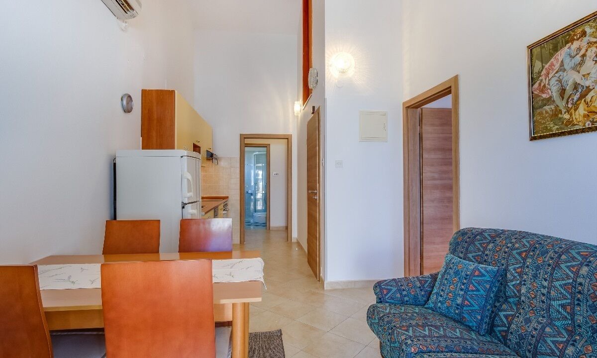 Photo of Livingroom in Cove Murtar
