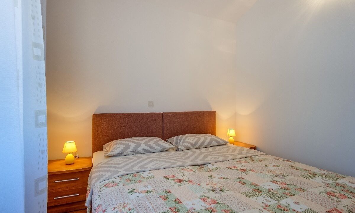 Photo of Bedroom in Cove Murtar
