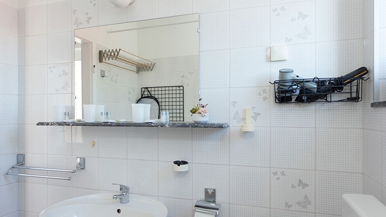Photo of Bathroom in Pile