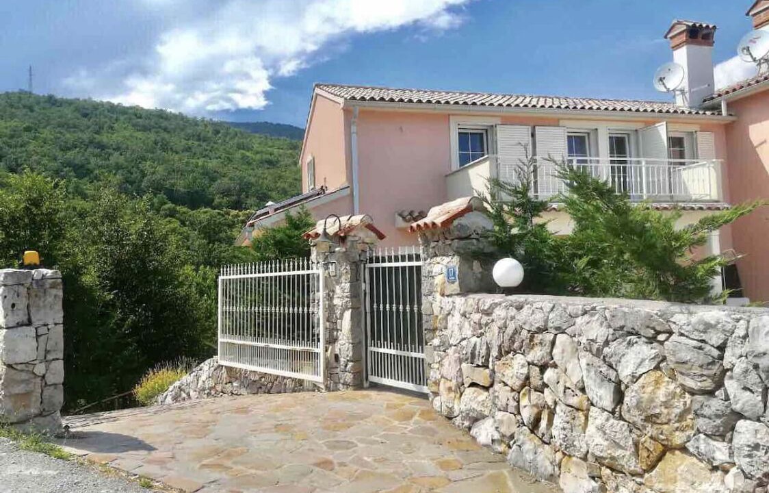 Photo of Outdoor in Sveta Jelena