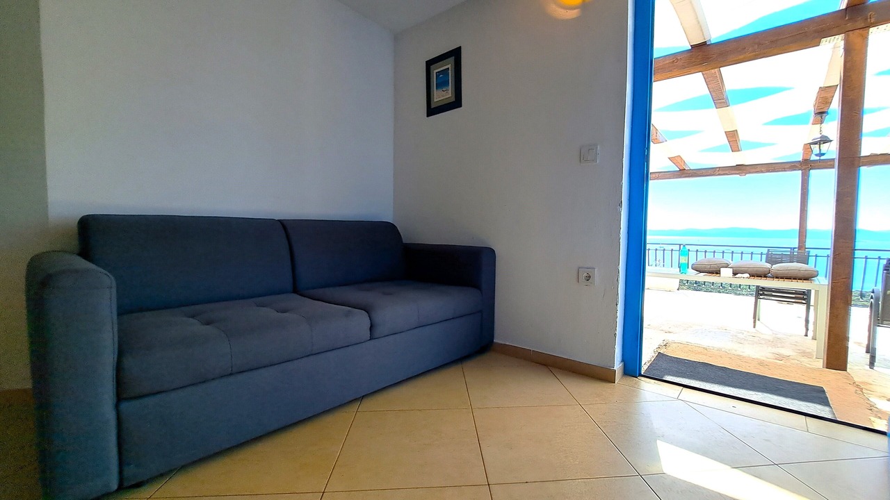 Photo of Livingroom in Tkon