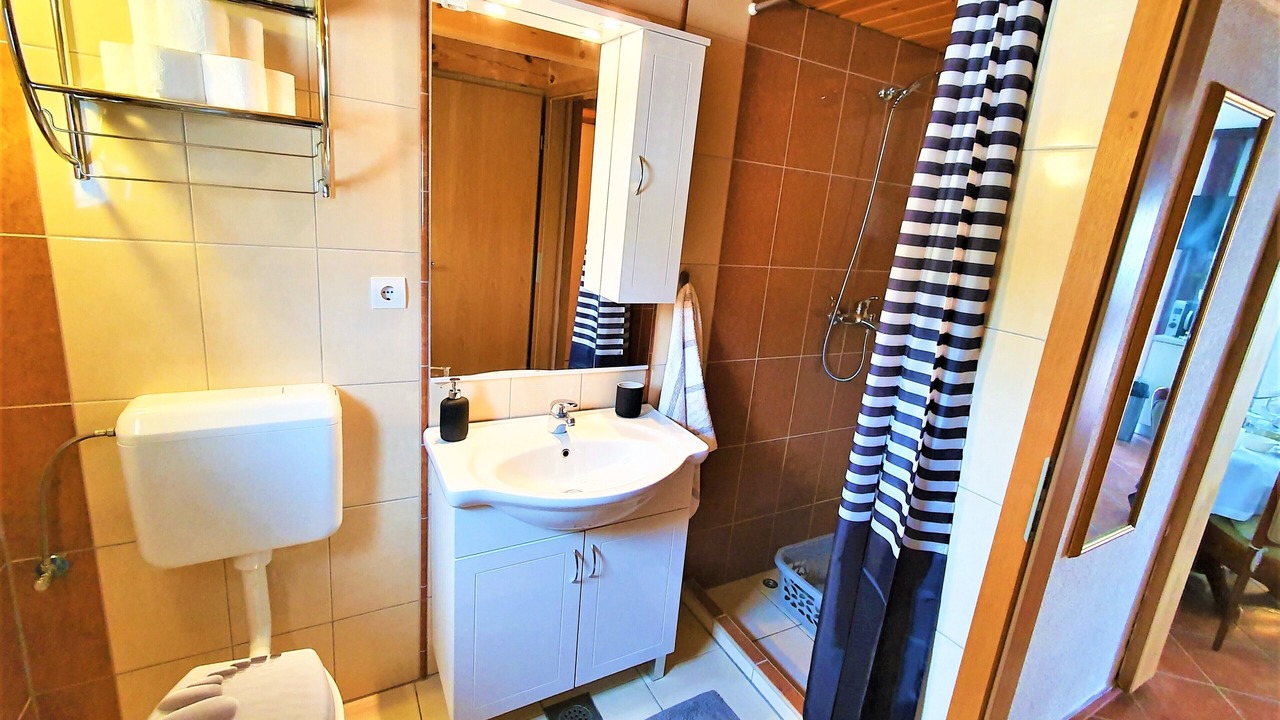 Photo of Bathroom in Drvenik Mali