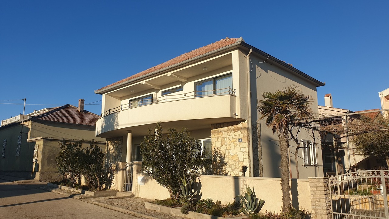 Photo of Outdoor in Nin