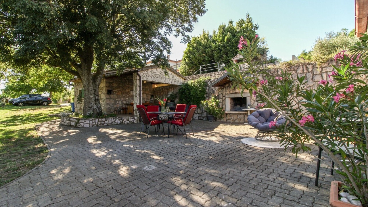 Photo of Outdoor in Labin