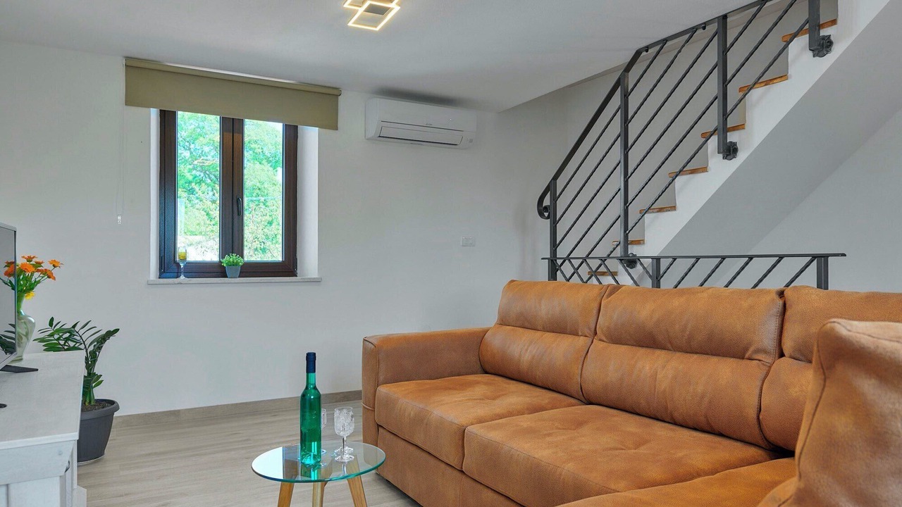 Photo of Livingroom in Orihi