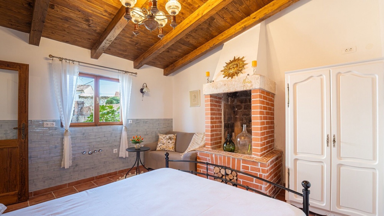 Photo of Bedroom in Glavani