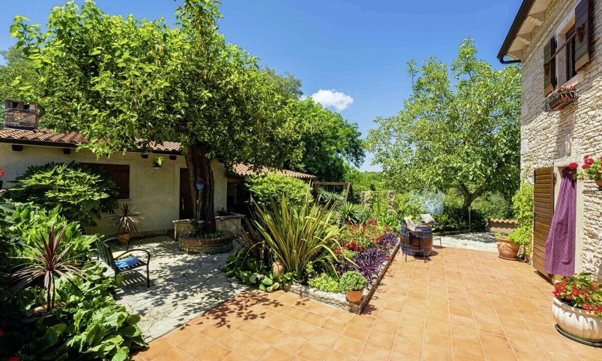 Photo of Patio Balcony in Glavani