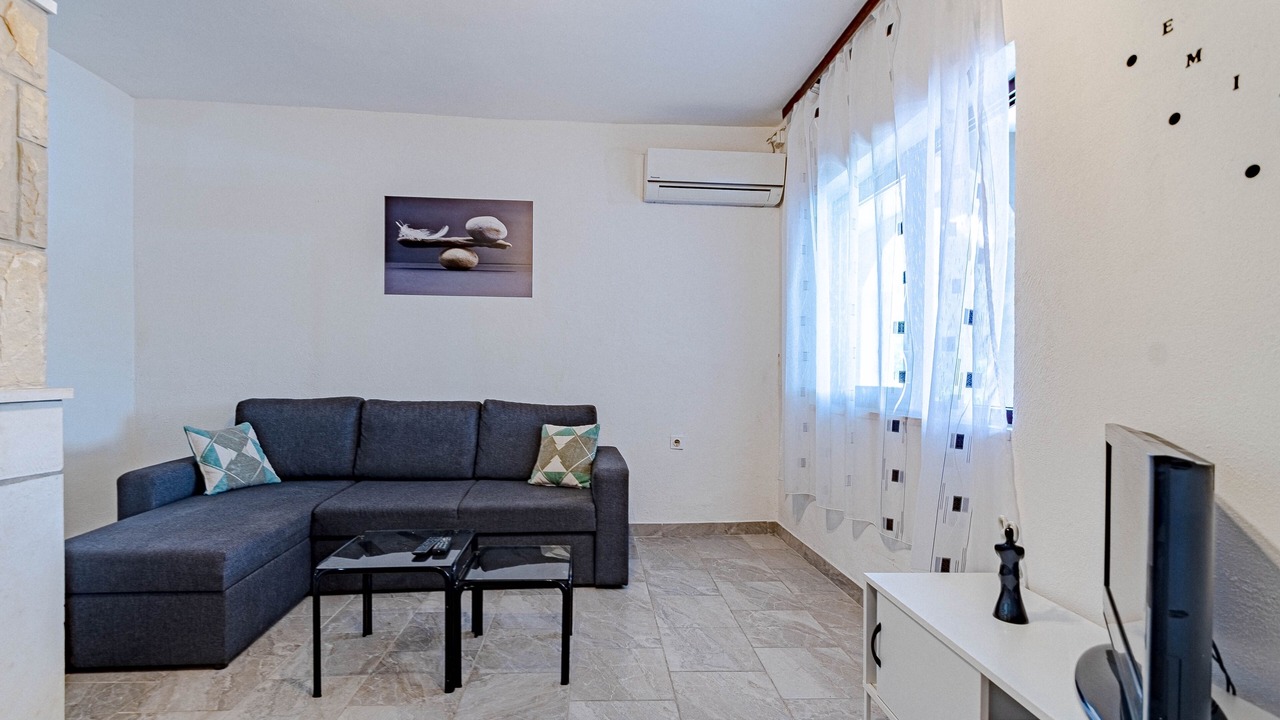 Photo of Livingroom in Ubli