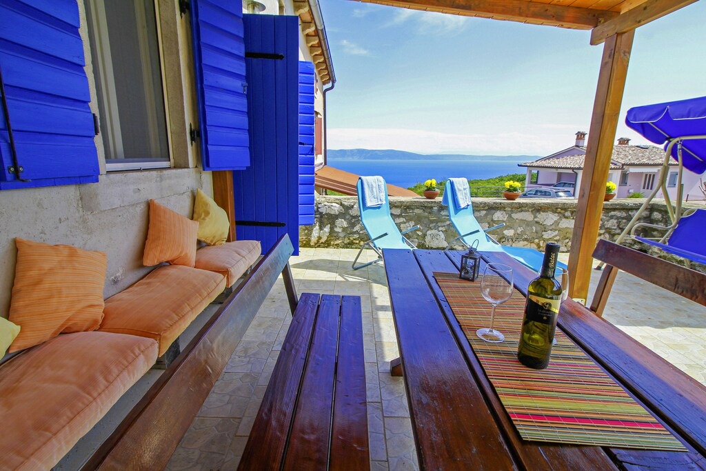 Photo of Others in Crni