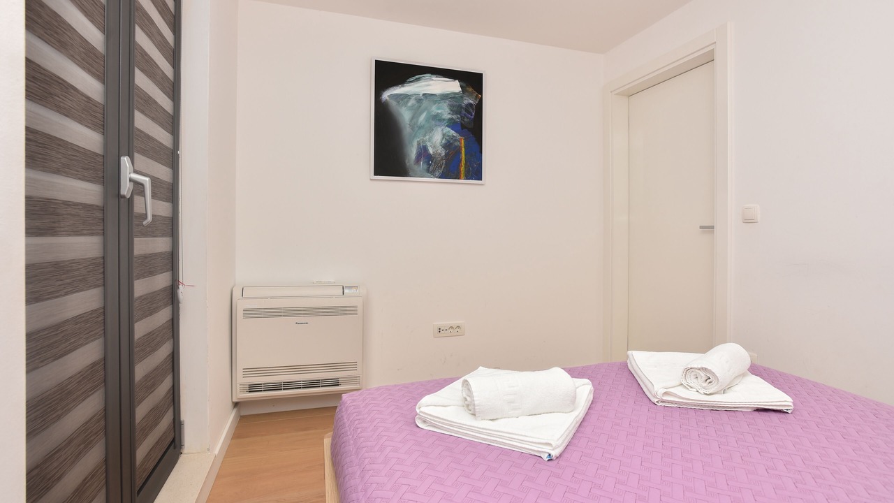 Photo of Bedroom in Makarska Old Town