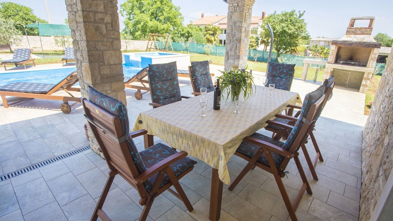 Photo of Patio Balcony in Medvidici