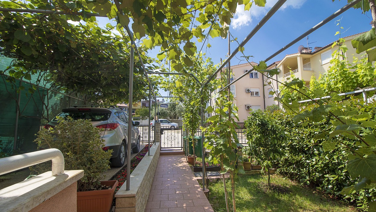 Photo of Outdoor in Stinjan