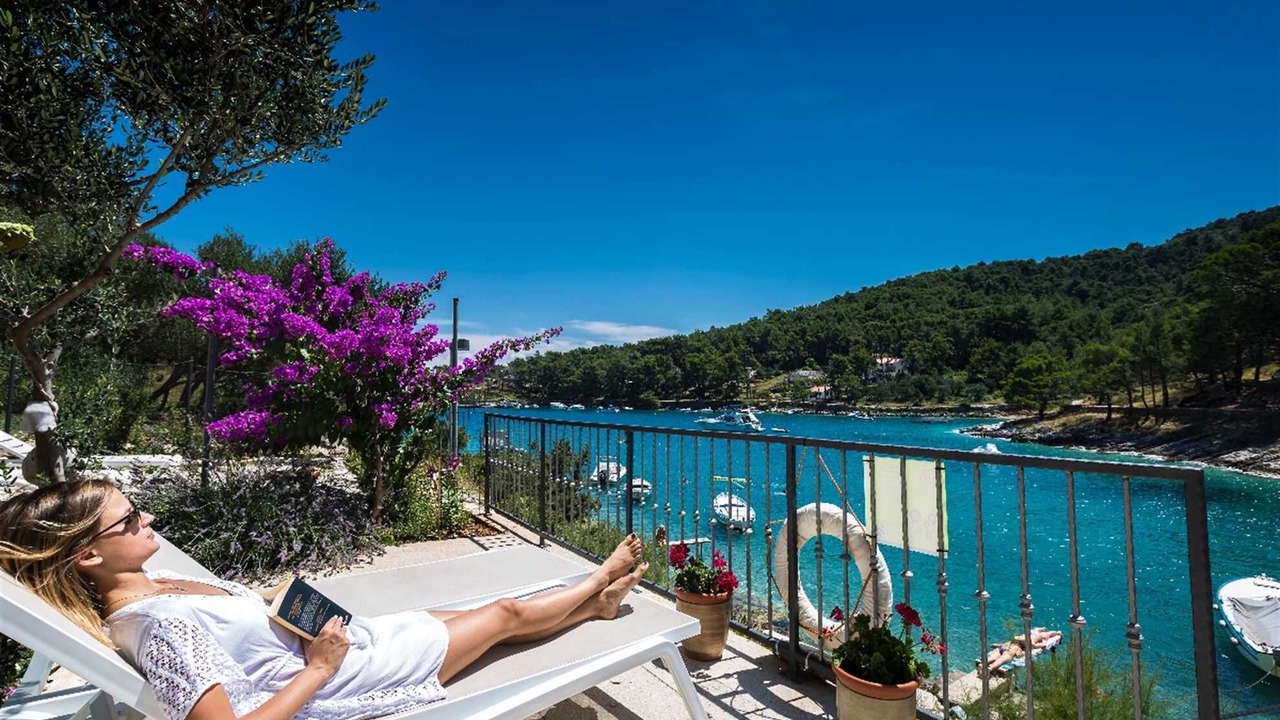 Photo of Patio Balcony in Cove Murtar