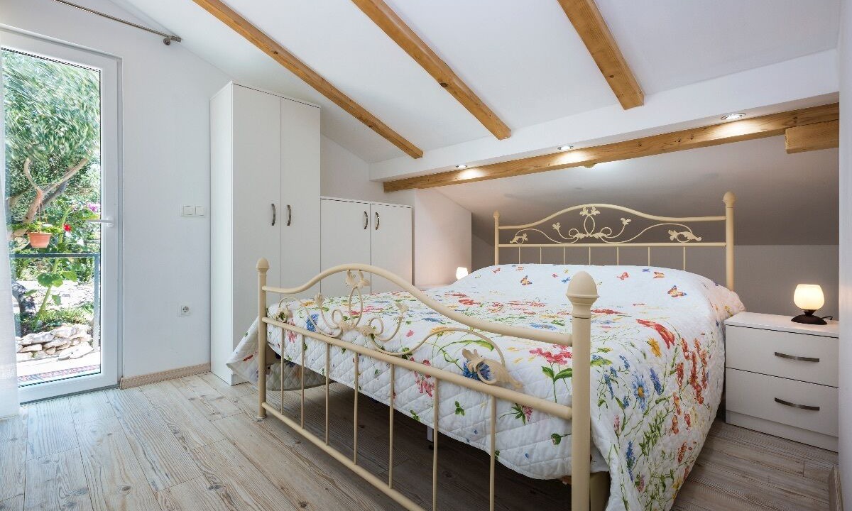 Photo of Bedroom in Cove Murtar