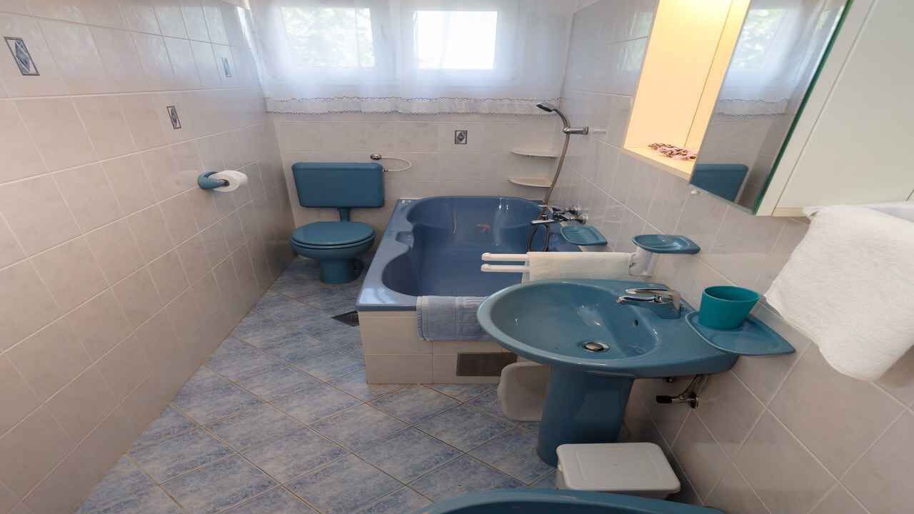 Photo of Bathroom in Risika