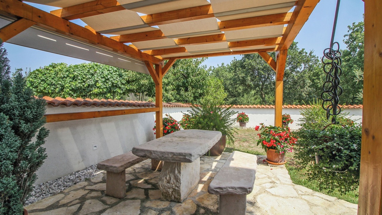 Photo of Outdoor in Vrvari