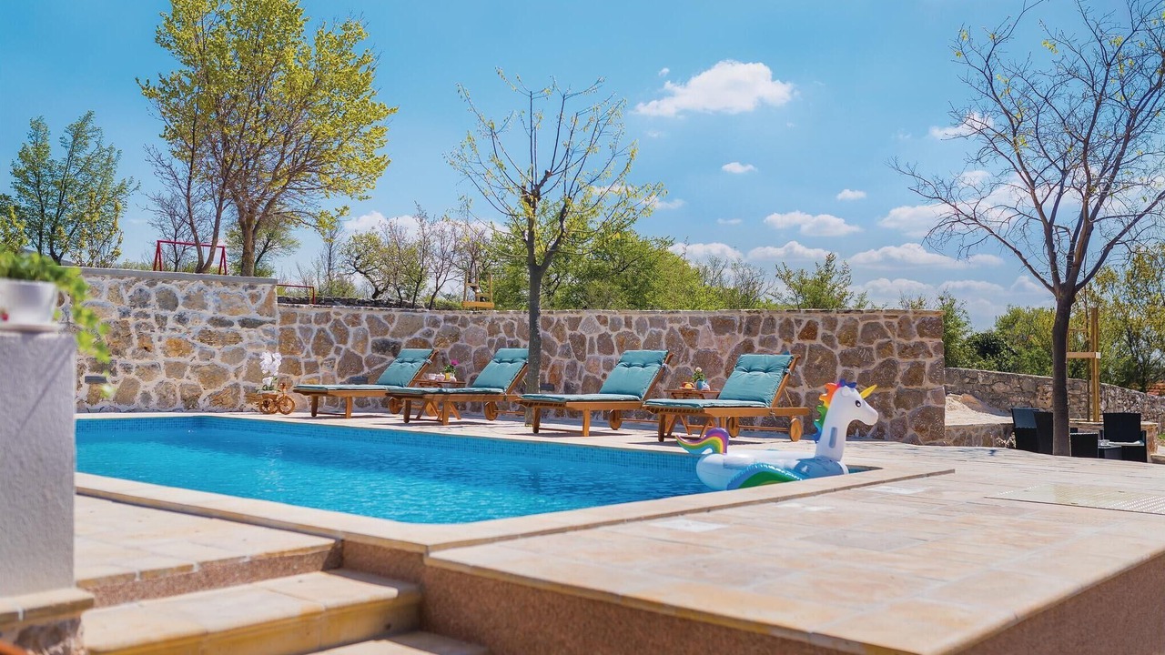 Photo of Outdoor in Drnis