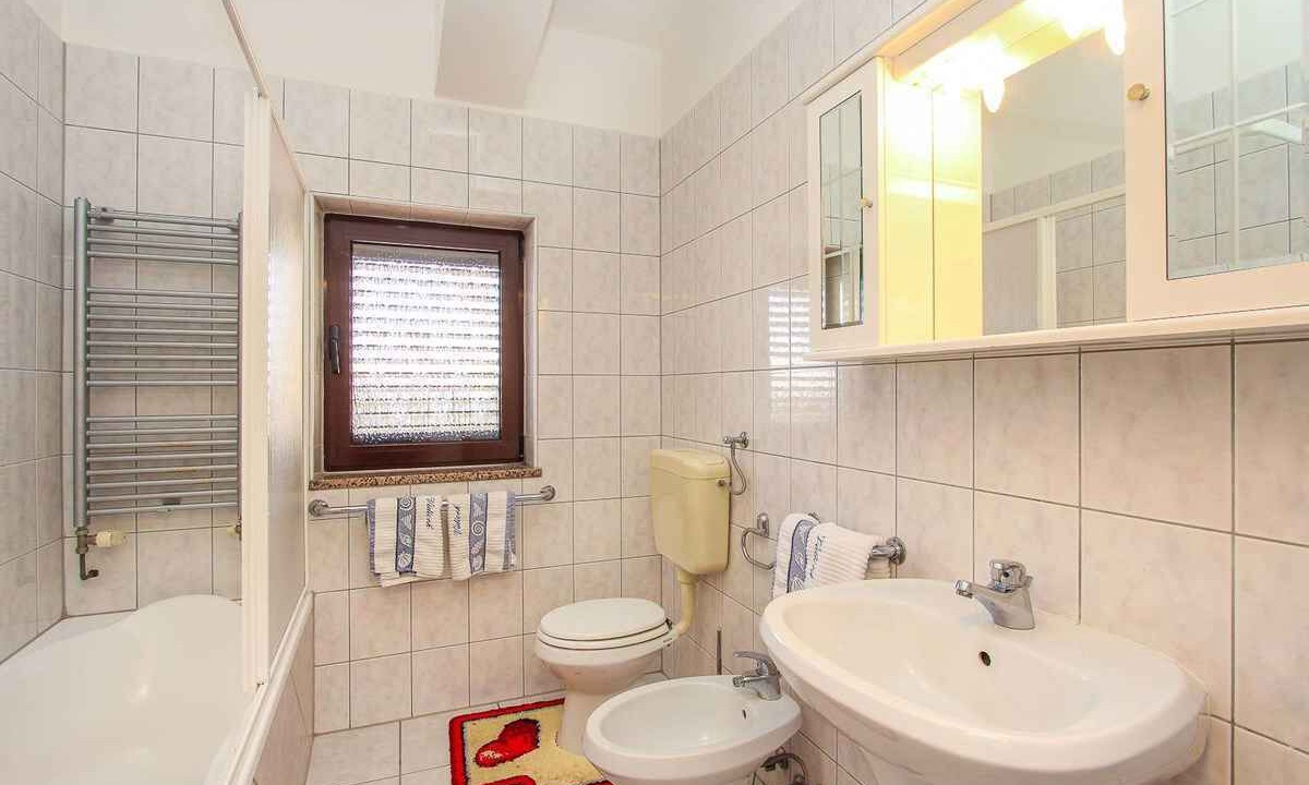 Photo of Bathroom in Medulin
