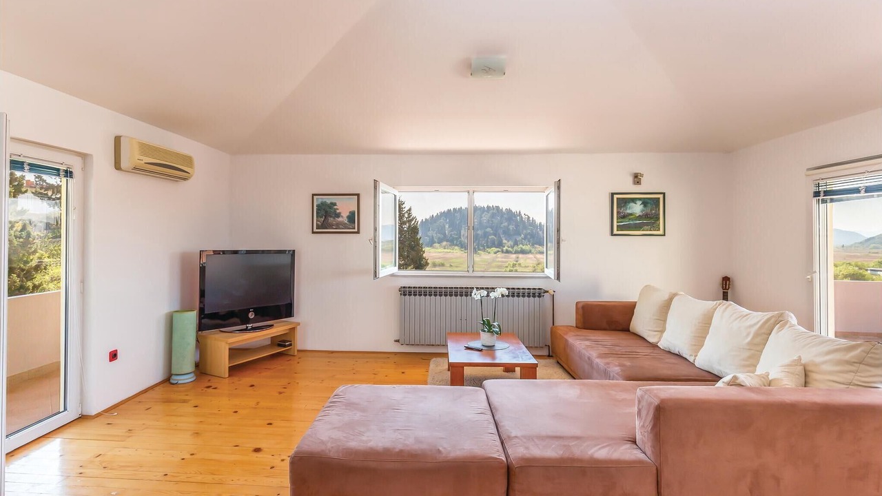 Photo of Bedroom in Ploce
