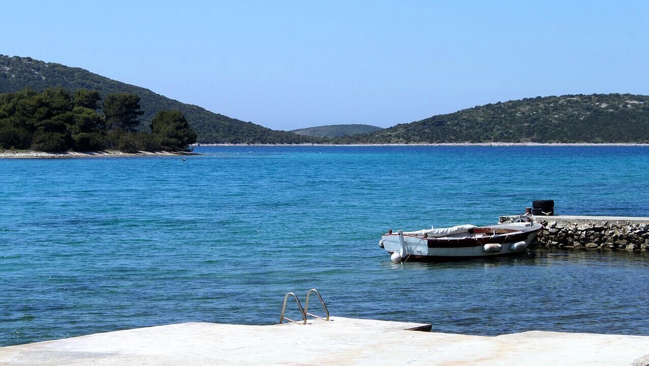 Photo of Others in Molat