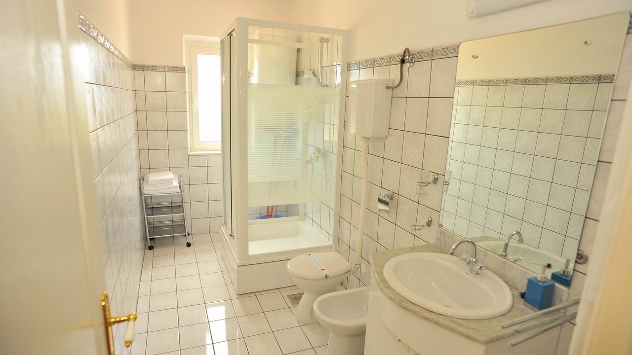 Photo of Bathroom in Sutivan