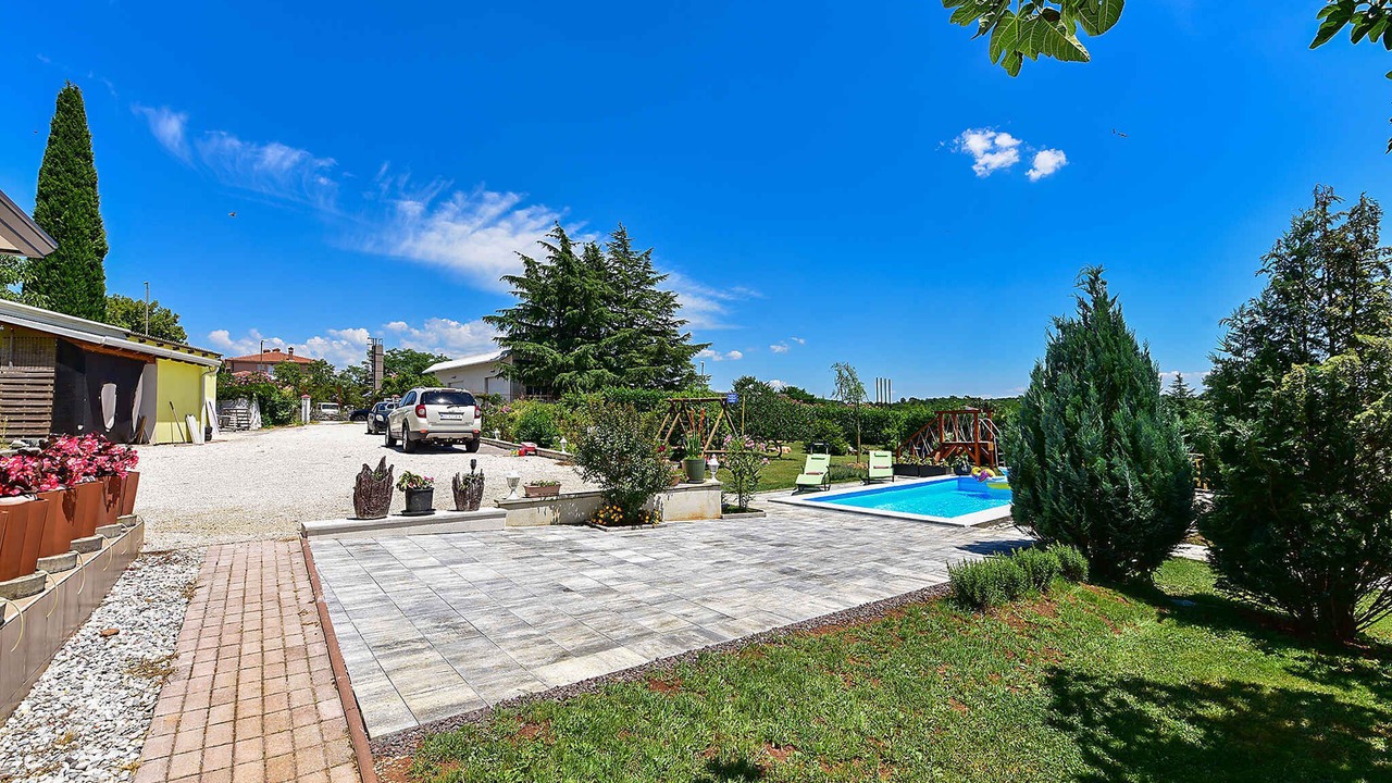 Photo of Outdoor in Zminj