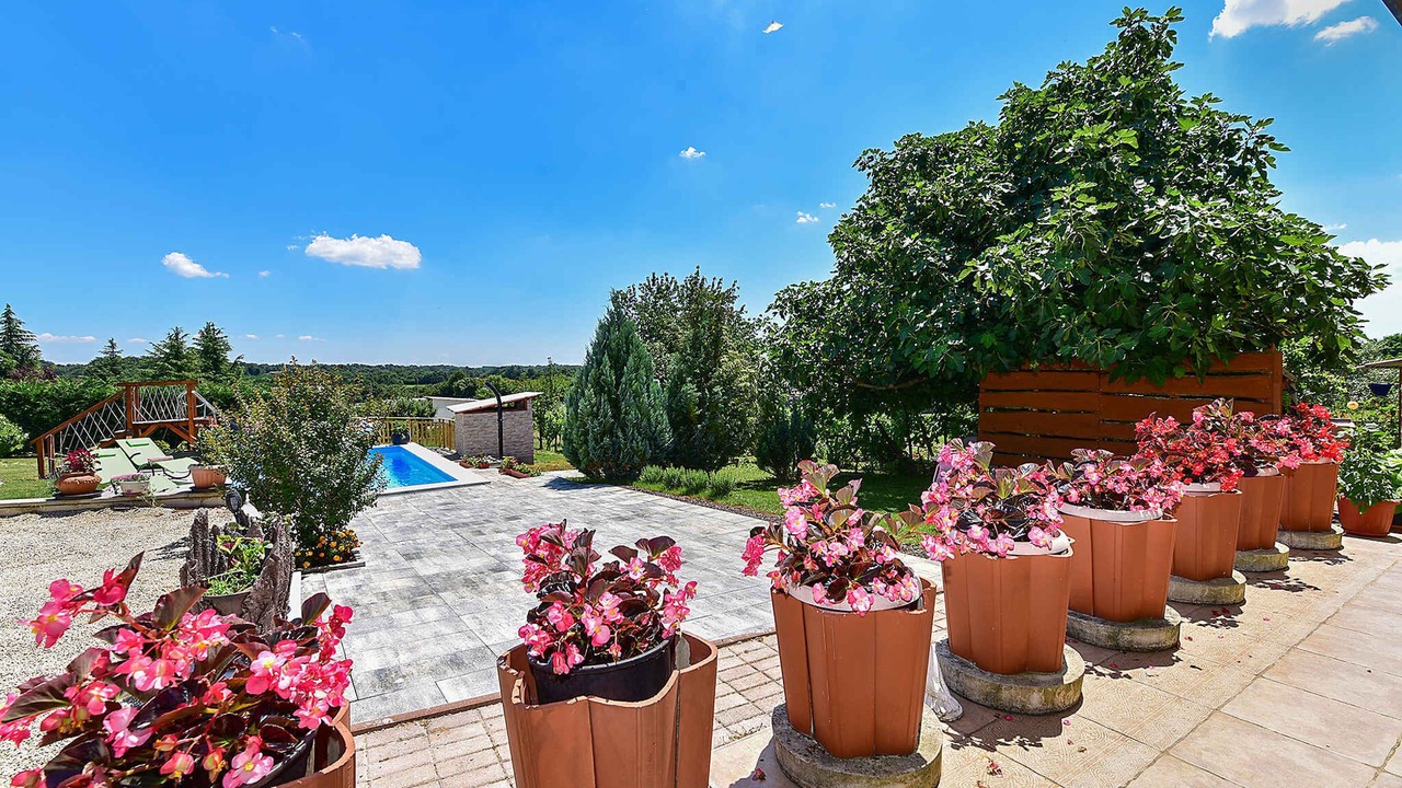 Photo of Outdoor in Zminj