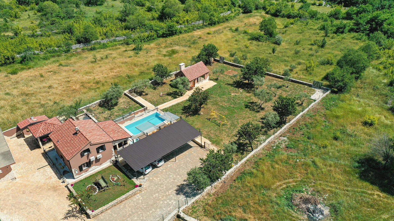 Photo of Others in Lecevica