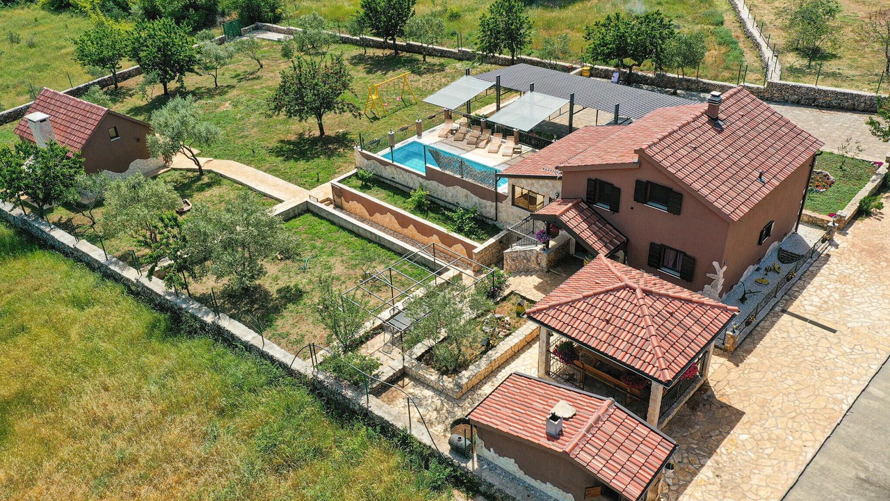 Photo of Outdoor in Lecevica